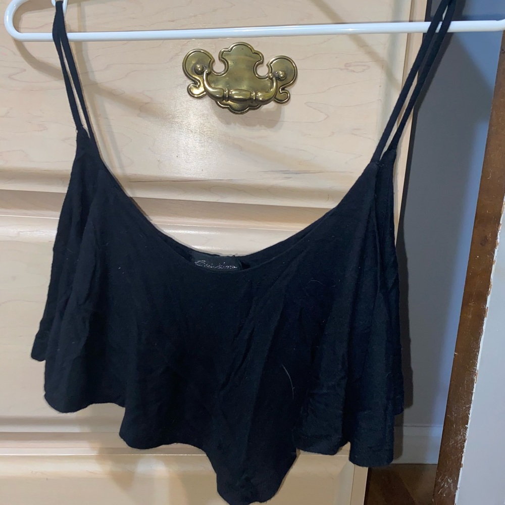 Black flowy sexy spaghetti strap crop top belly